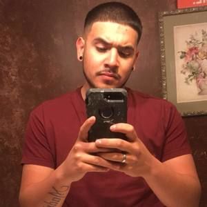 Meet your Posher, Cesar